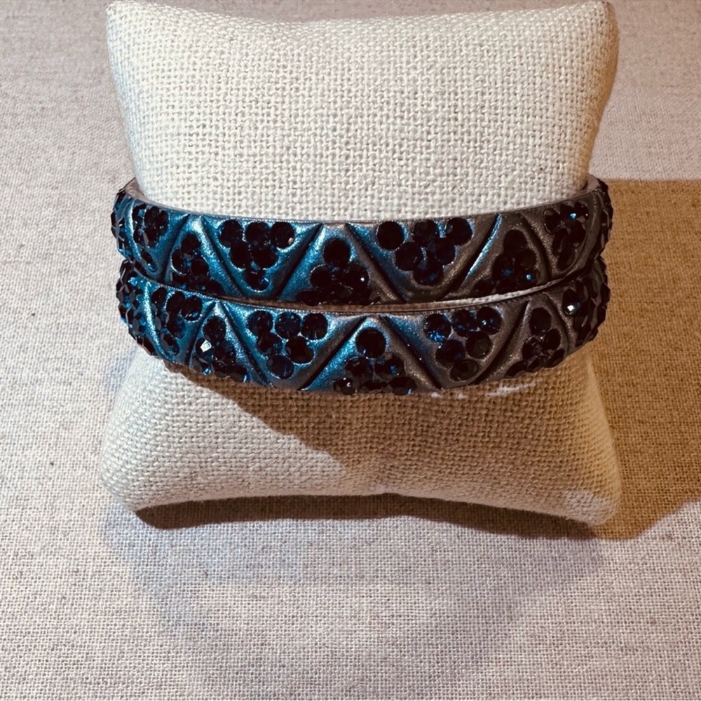 Chamak By Priya | Bracelet | Pair of Monotone Narrow Crystal - Picture 2 of 10